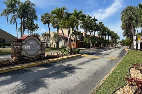 Apartamento en alquiler en Miami, Florida, 1 dormitorio, 66.05 m2 № 2170934 - foto 9