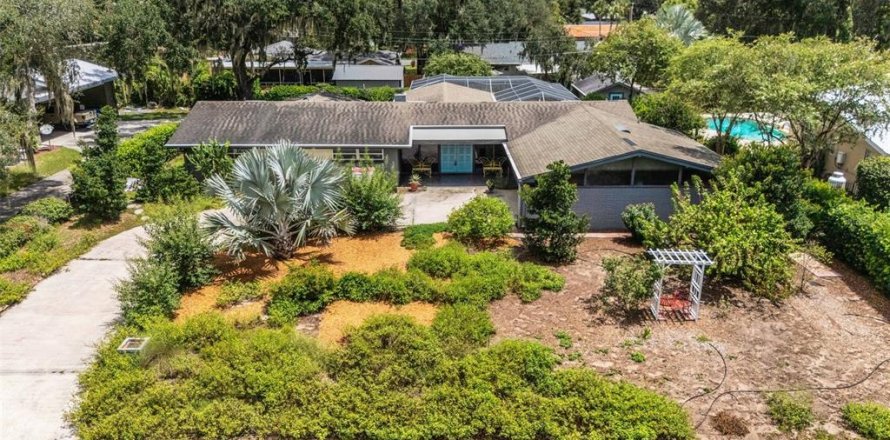 Villa ou maison à Lakeland, Floride 4 chambres, 215.25 m2 № 2334281