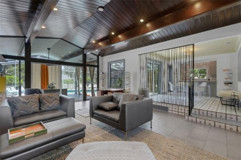 Villa ou maison à vendre à Lakeland, Floride: 4 chambres, 215.25 m2 № 2334281 - photo 5