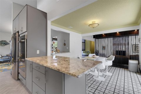 Villa ou maison à vendre à Lakeland, Floride: 4 chambres, 215.25 m2 № 2334281 - photo 14
