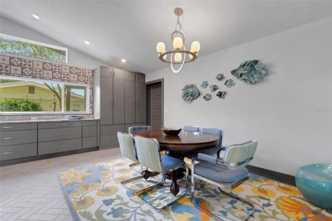 Villa ou maison à vendre à Lakeland, Floride: 4 chambres, 215.25 m2 № 2334281 - photo 9