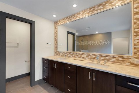 Villa ou maison à vendre à Lakeland, Floride: 4 chambres, 215.25 m2 № 2334281 - photo 26