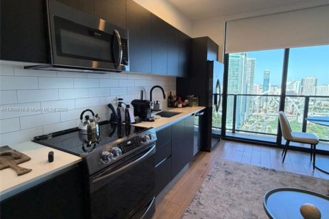 Купить кондоминиум в Майами, Флорида 41.06м2, № 1965579 - фото 13