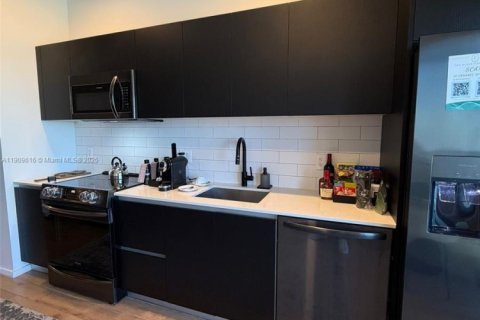 Купить кондоминиум в Майами, Флорида 41.06м2, № 1965579 - фото 14