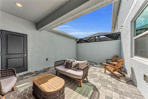 Townhouse in Sarasota, Florida 3 bedrooms, 164.99 sq.m. № 2100782 - photo 15