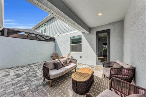 Townhouse in Sarasota, Florida 3 bedrooms, 164.99 sq.m. № 2100782 - photo 16