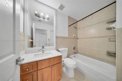 Adosado en venta en Miami, Florida, 3 dormitorios, 125.05 m2 № 1814268 - foto 19