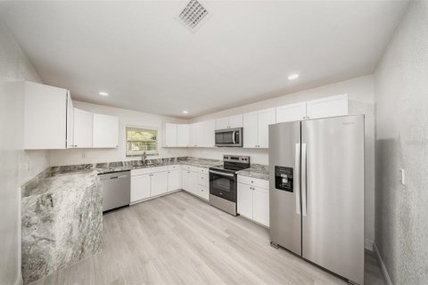 Casa en venta en Bartow, Florida, 4 dormitorios, 176.33 m2 № 1761363 - foto 7