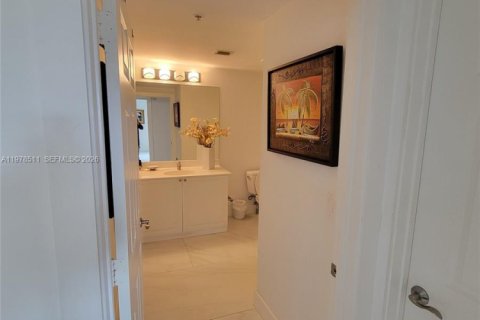 Copropriété à vendre à Coral Gables, Floride: 2 chambres, 107.02 m2 № 2059085 - photo 20