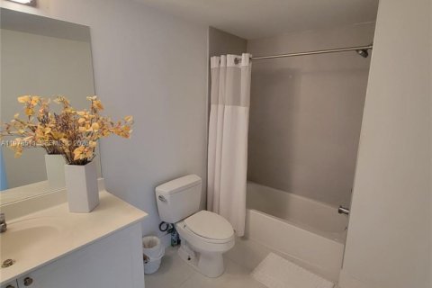 Copropriété à vendre à Coral Gables, Floride: 2 chambres, 107.02 m2 № 2059085 - photo 21