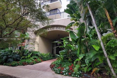 Copropriété à vendre à Coral Gables, Floride: 2 chambres, 107.02 m2 № 2059085 - photo 2