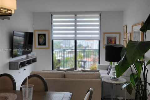 Copropriété à vendre à Coral Gables, Floride: 2 chambres, 107.02 m2 № 2059085 - photo 13