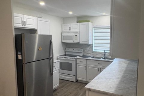Copropriété à vendre à West Palm Beach, Floride: 2 chambres, 84.54 m2 № 2179040 - photo 5