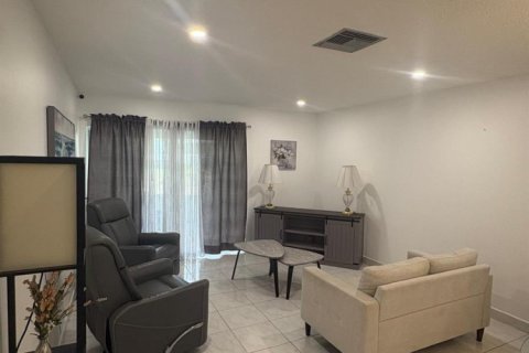 Copropriété à vendre à West Palm Beach, Floride: 2 chambres, 84.54 m2 № 2179040 - photo 3