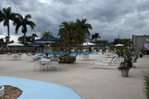 Copropriété à vendre à West Palm Beach, Floride: 2 chambres, 84.54 m2 № 2179040 - photo 19