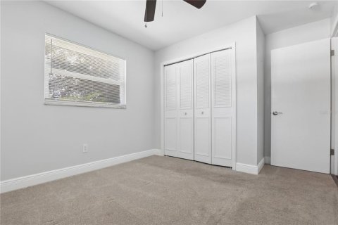 Casa en venta en Orlando, Florida, 4 dormitorios, 162.67 m2 № 2203673 - foto 19