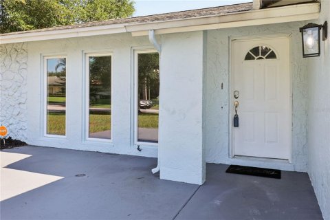 Casa en venta en Orlando, Florida, 4 dormitorios, 162.67 m2 № 2203673 - foto 4