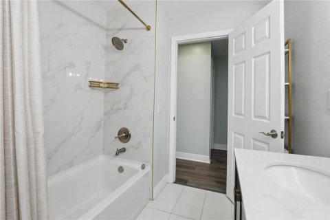 Casa en venta en Orlando, Florida, 4 dormitorios, 162.67 m2 № 2203673 - foto 26
