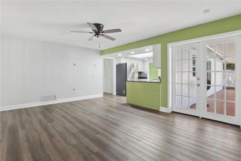 Casa en venta en Orlando, Florida, 4 dormitorios, 162.67 m2 № 2203673 - foto 9