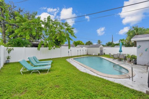 Villa ou maison à vendre à Hollywood, Floride: 3 chambres, 137.03 m2 № 2400846 - photo 24