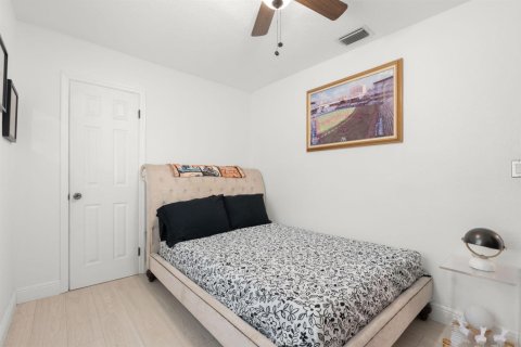 Villa ou maison à vendre à Hollywood, Floride: 3 chambres, 137.03 m2 № 2400846 - photo 6
