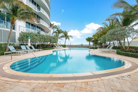 Снять в аренду кондоминиум в Форт-Лодердейл, Флорида 1 спальня, 136.1м2, № 2002404 - фото 18