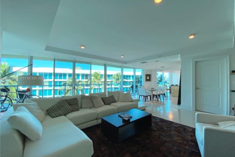 Снять в аренду кондоминиум в Форт-Лодердейл, Флорида 1 спальня, 136.1м2, № 2002404 - фото 3