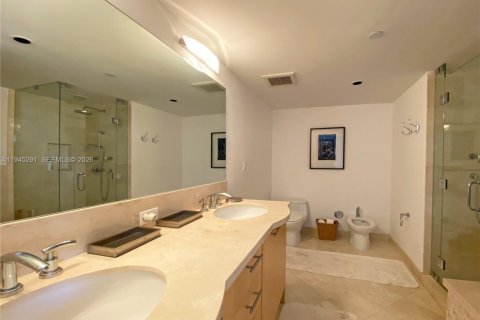 Снять в аренду кондоминиум в Форт-Лодердейл, Флорида 1 спальня, 136.1м2, № 2002404 - фото 10