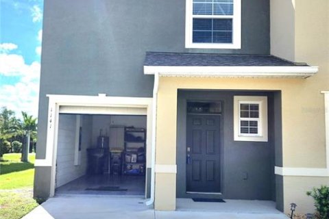 Townhouse in Davenport, Florida 3 bedrooms, 168.15 sq.m. № 2117850