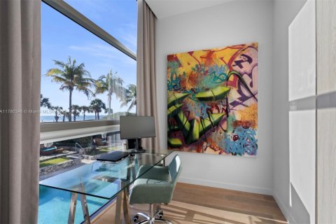 Condo in Miami Beach, Florida, 1 bedroom  № 1711174 - photo 7