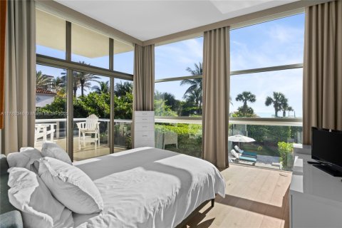 Condo in Miami Beach, Florida, 1 bedroom  № 1711174 - photo 15