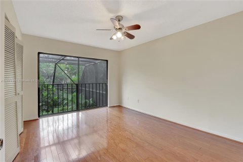 Condo in Doral, Florida, 2 bedrooms  № 1926757 - photo 20