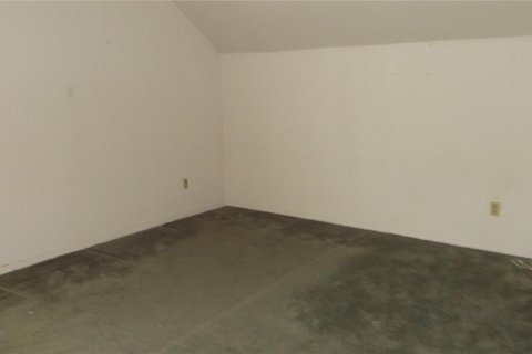 House in Gainesville, Florida 4 bedrooms, 174.47 sq.m. № 1675307 - photo 7