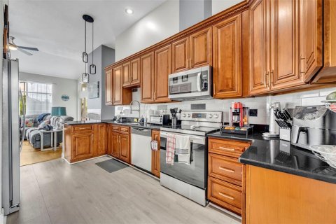 Купить виллу или дом в Орландо, Флорида 6 комнат, 208.94м2, № 1907759 - фото 11