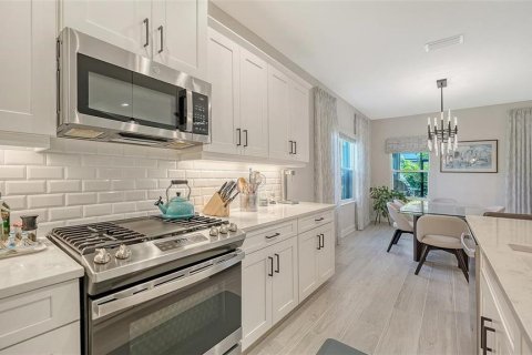 Villa ou maison à vendre à Sarasota, Floride: 3 chambres, 216.83 m2 № 2398544 - photo 16