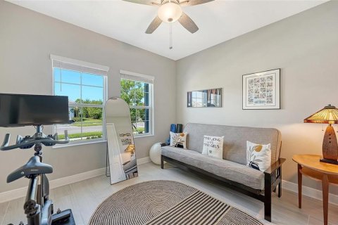 Villa ou maison à vendre à Sarasota, Floride: 3 chambres, 216.83 m2 № 2398544 - photo 13