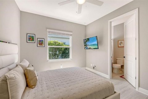 Villa ou maison à vendre à Sarasota, Floride: 3 chambres, 216.83 m2 № 2398544 - photo 23