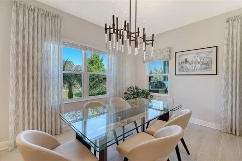 Villa ou maison à vendre à Sarasota, Floride: 3 chambres, 216.83 m2 № 2398544 - photo 17