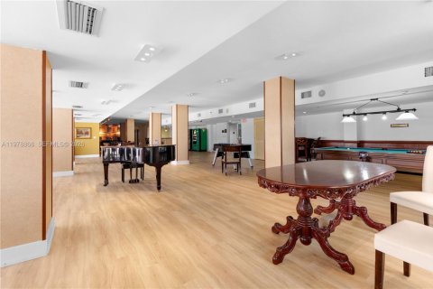 Condominio en venta en Bal Harbour, Florida, 1 dormitorio, 94.67 m2 № 2044559 - foto 26