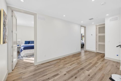 Townhouse in Fort Lauderdale, Florida 3 bedrooms, 202.99 sq.m. № 2390595 - photo 19