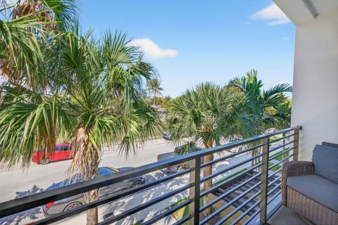 Townhouse in Fort Lauderdale, Florida 3 bedrooms, 202.99 sq.m. № 2390595 - photo 26