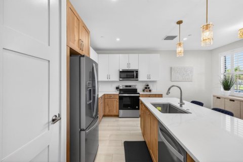 Townhouse in Fort Lauderdale, Florida 3 bedrooms, 202.99 sq.m. № 2390595 - photo 12