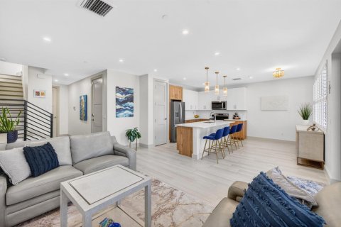 Townhouse in Fort Lauderdale, Florida 3 bedrooms, 202.99 sq.m. № 2390595 - photo 8