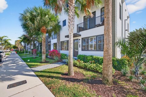 Townhouse in Fort Lauderdale, Florida 3 bedrooms, 202.99 sq.m. № 2390595 - photo 2