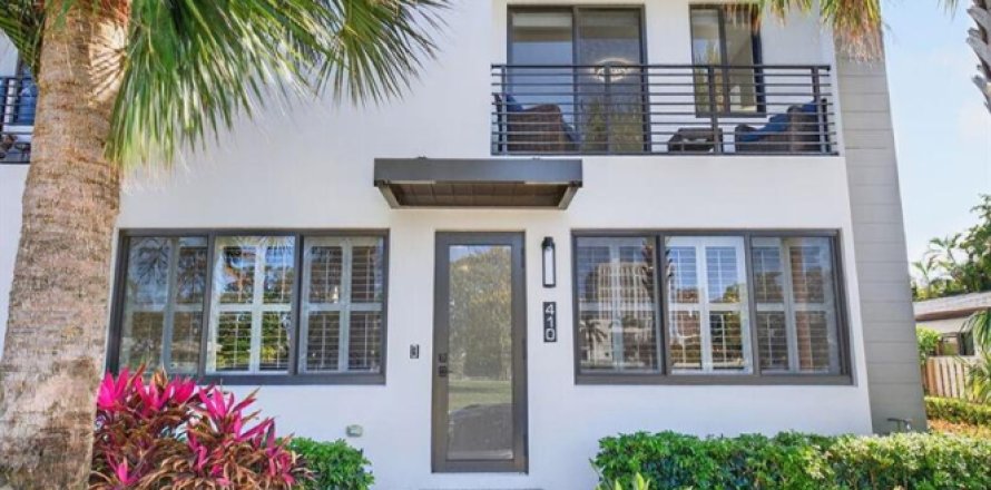 Townhouse in Fort Lauderdale, Florida 3 bedrooms, 202.99 sq.m. № 2390595