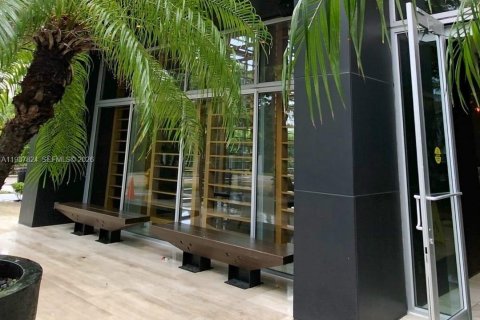 Copropriété à vendre à Miami, Floride: 1 chambre, 61.69 m2 № 2059347 - photo 2
