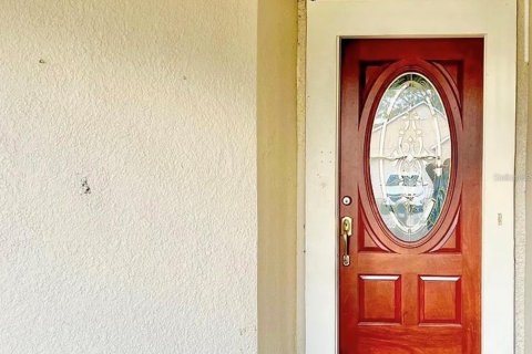 House in Orlando, Florida 3 bedrooms, 112.23 sq.m. № 2211164 - photo 2