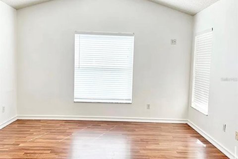 House in Orlando, Florida 3 bedrooms, 112.23 sq.m. № 2211164 - photo 10