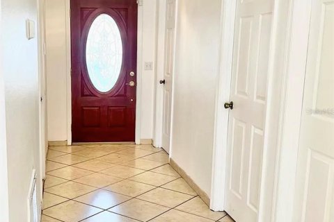 House in Orlando, Florida 3 bedrooms, 112.23 sq.m. № 2211164 - photo 3
