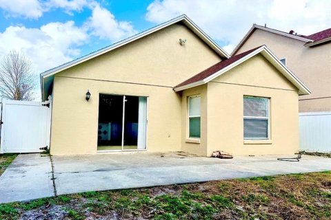 House in Orlando, Florida 3 bedrooms, 112.23 sq.m. № 2211164 - photo 15